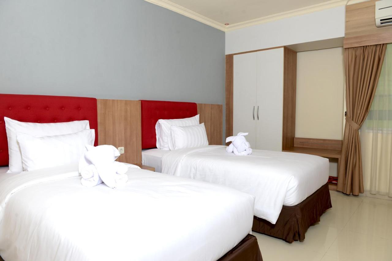 Moritz Hotel Rsab Harapan Kita Jakarta Extérieur photo