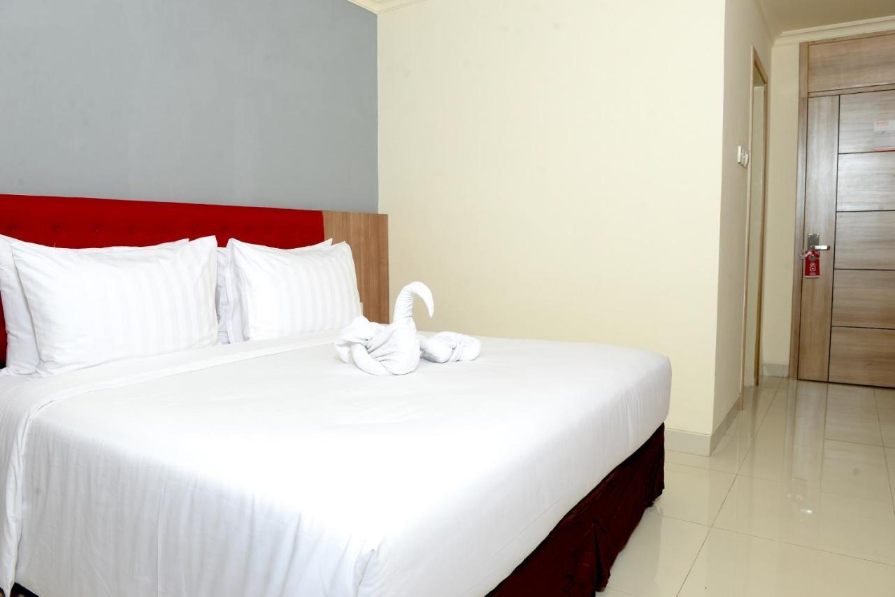 Moritz Hotel Rsab Harapan Kita Jakarta Extérieur photo