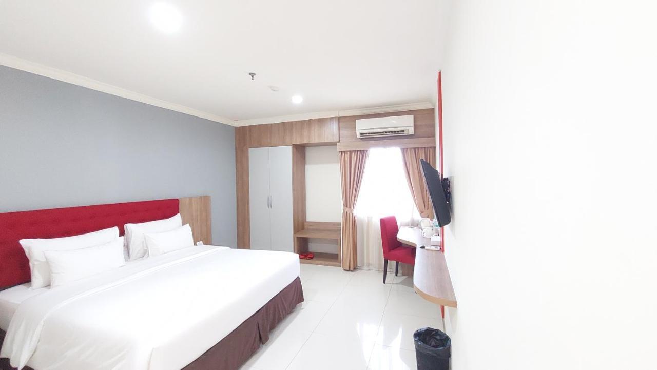 Moritz Hotel Rsab Harapan Kita Jakarta Extérieur photo