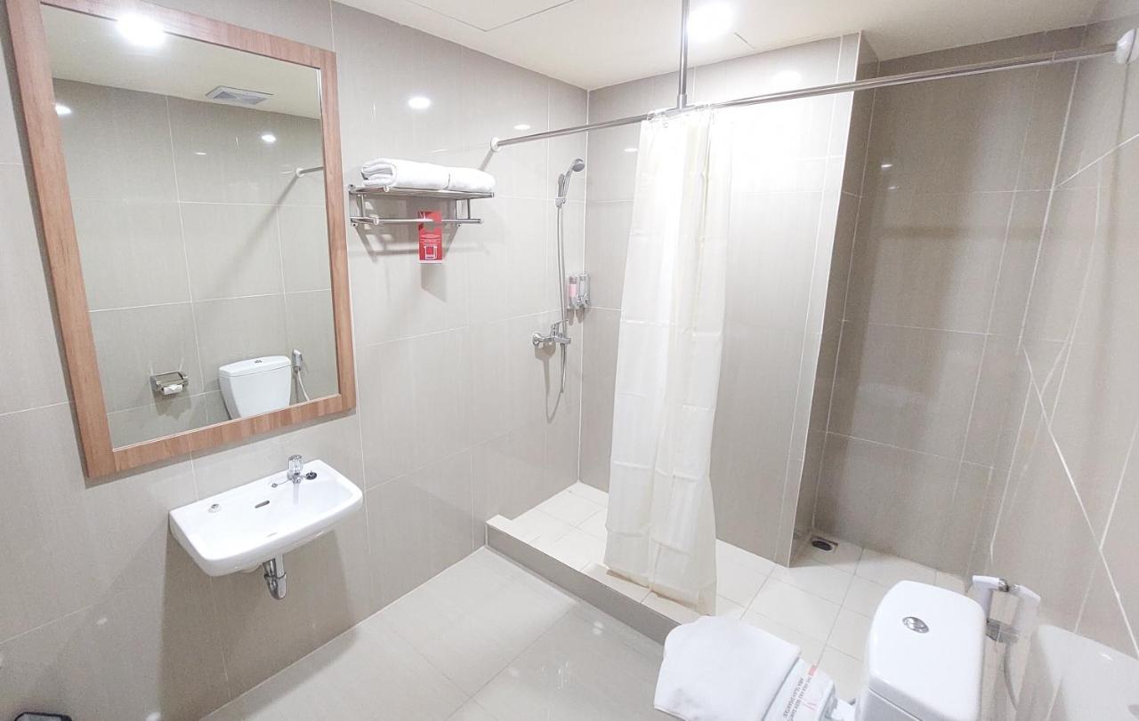Moritz Hotel Rsab Harapan Kita Jakarta Extérieur photo